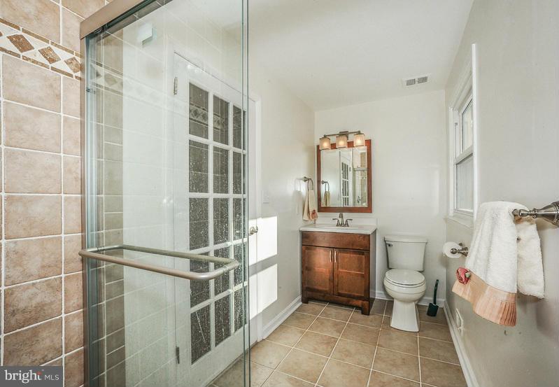 1025 Breezewick Road Baltimore, MD 21286 - Photo 18 of 30 Master bath 1