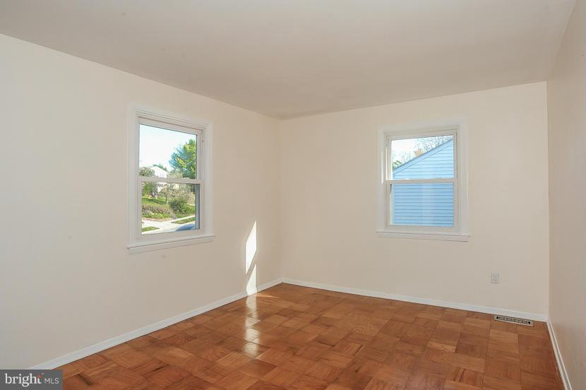 1025 Breezewick Road Baltimore, MD 21286 - Photo 20 of 30 Bedroom 2