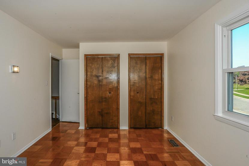 1025 Breezewick Road Baltimore, MD 21286 - Photo 21 of 30 Bedroom 3