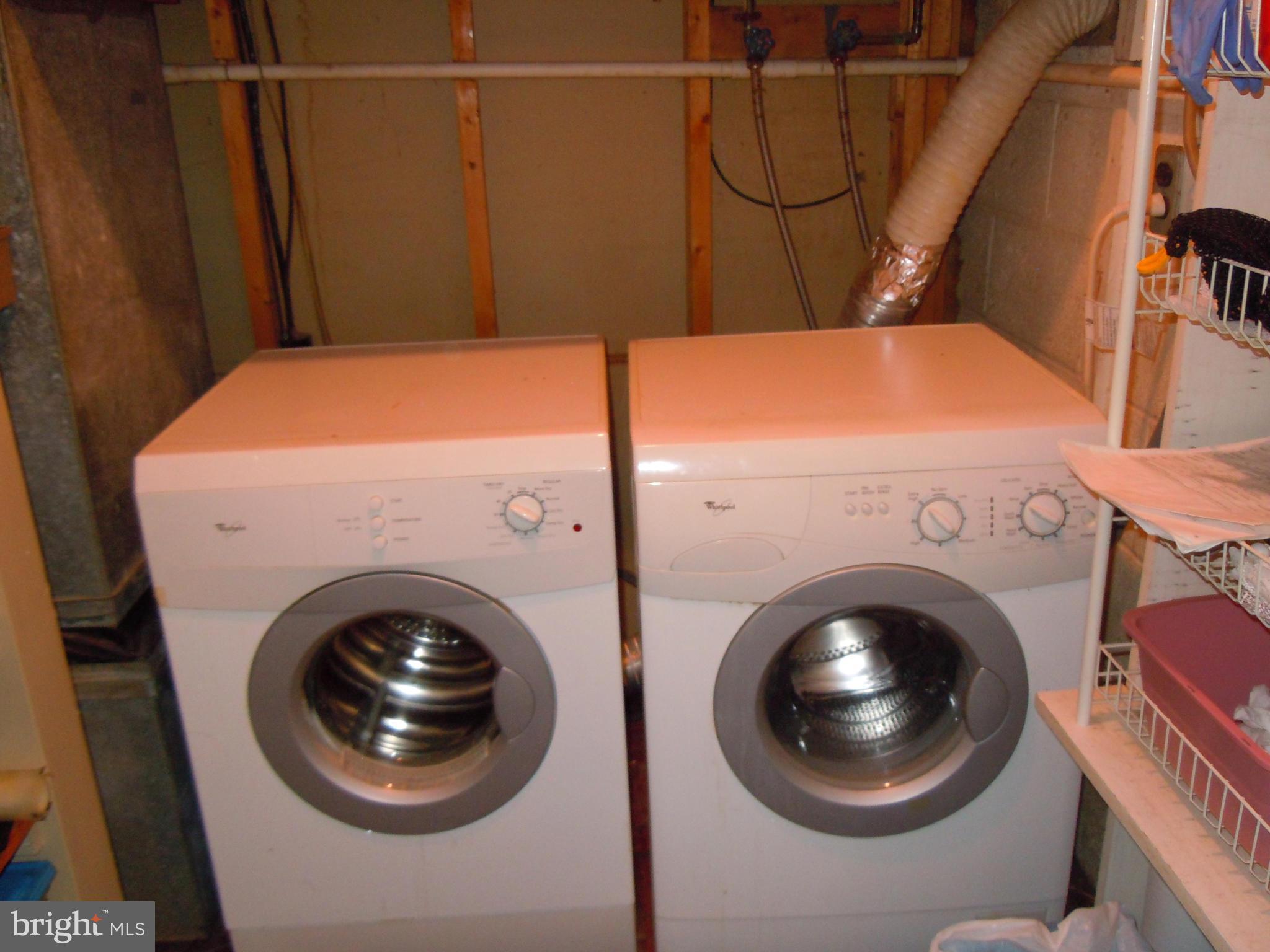 1025 Breezewick Road Baltimore, MD 21286 - Photo 23 of 30 Laundry Room
