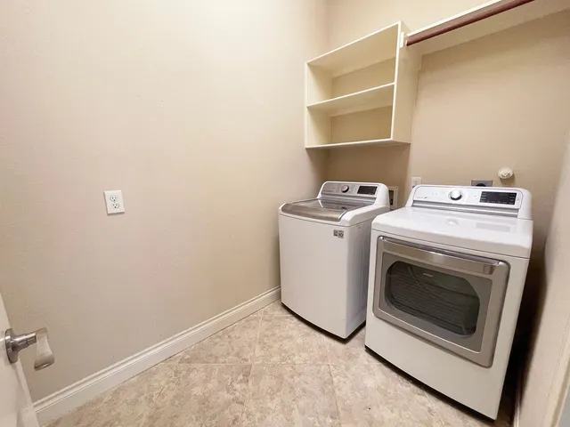 $2,545 | 2302 Lost Bridge Lane, Pearland, TX 77584