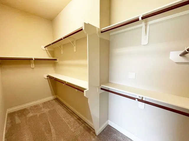 $2,545 | 2302 Lost Bridge Lane, Pearland, TX 77584