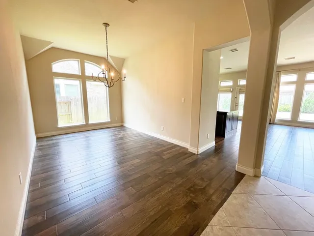 $2,545 | 2302 Lost Bridge Lane, Pearland, TX 77584