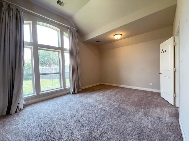 $2,545 | 2302 Lost Bridge Lane, Pearland, TX 77584