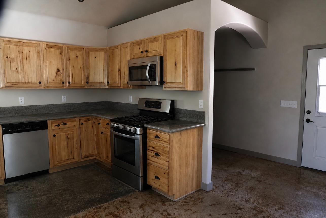 602 Abbott Avenue Reedley, CA 93654 - Photo 28 of 33