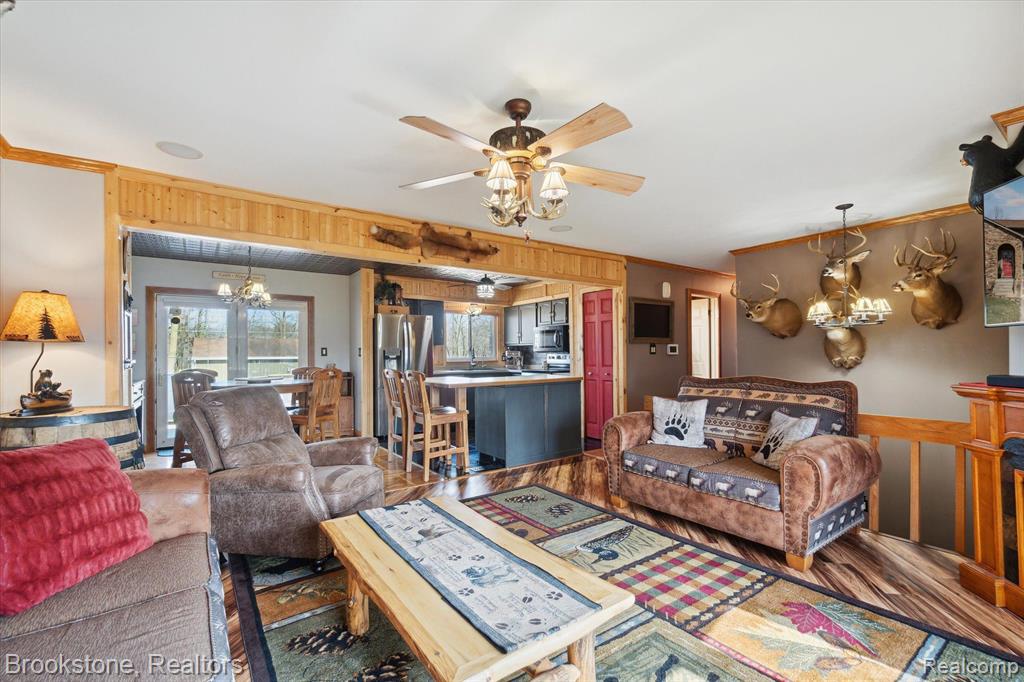 8247 Barden Road Davison, MI 48423 - Photo 4 of 48