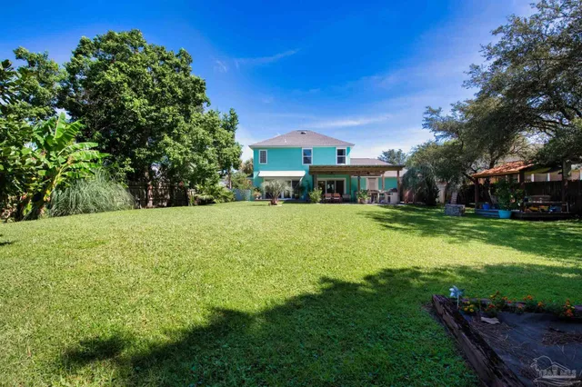 a view of a wooden fence