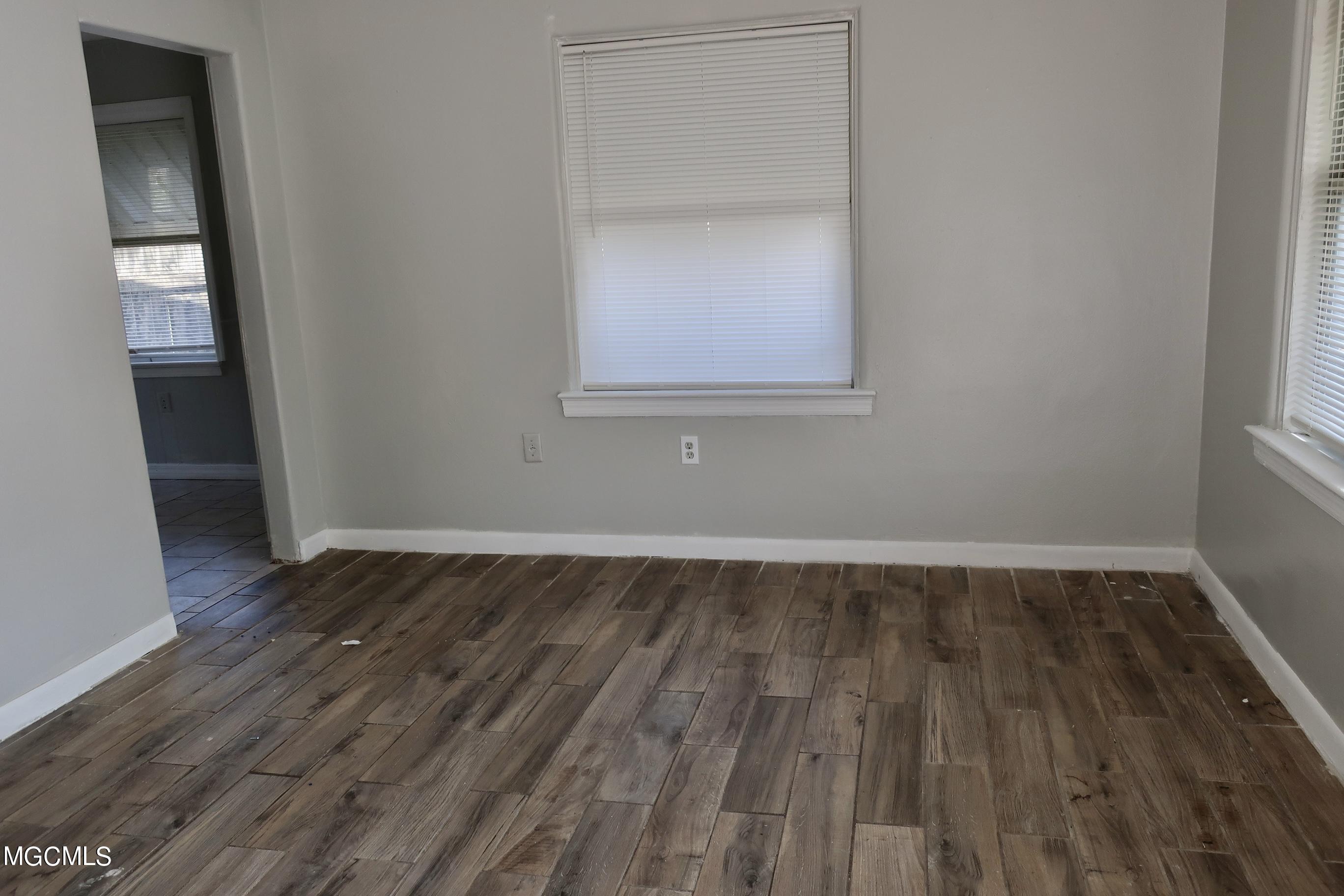 1702 Ridgeway Drive Biloxi, MS 39531 - Photo 3 of 12 3BAF3DA9-9FAF-43F5-B602-7012B34480F8