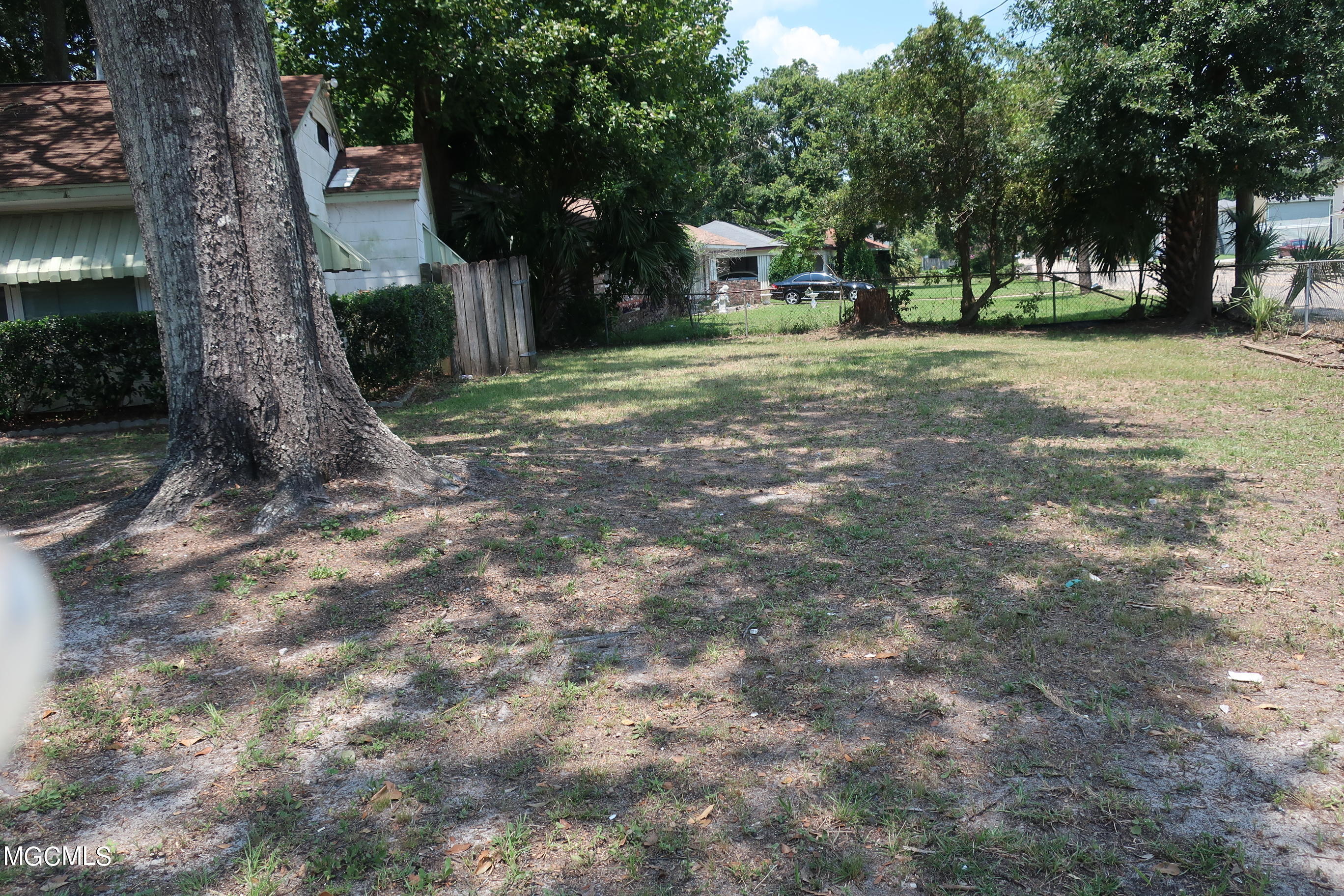 1702 Ridgeway Drive Biloxi, MS 39531 - Photo 9 of 12 137CE34C-888D-4668-93AB-A00FFFDE7848