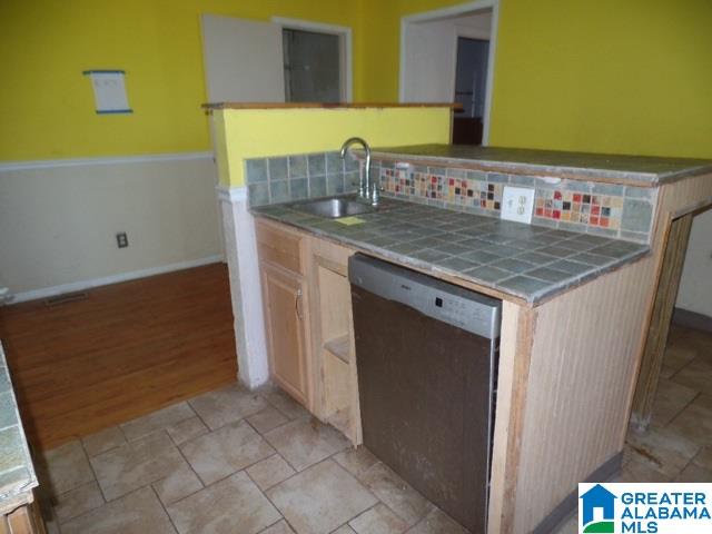 1069 32nd Street North Birmingham, AL 35218 - Photo 6 of 13
