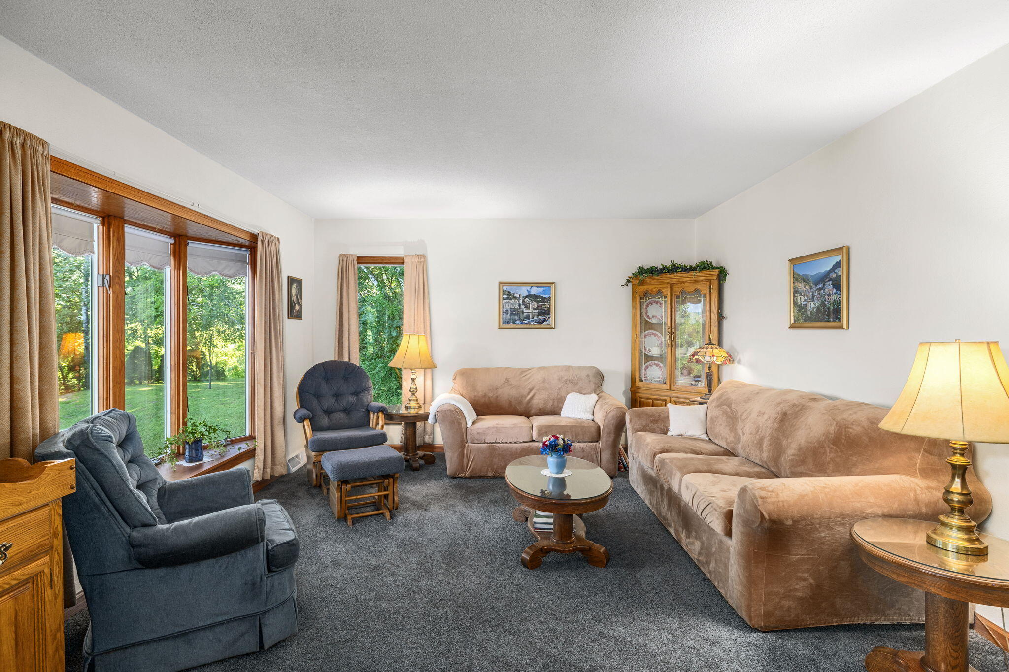 W5751 Koss Road Onalaska, WI 54650 - Photo 3 of 31 Living Room
