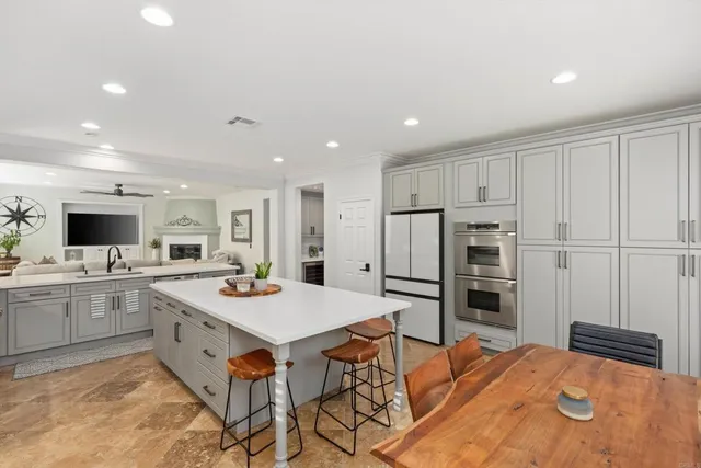 $1,899,000 | 1156 Via Vera Cruz, San Marcos, CA 92078