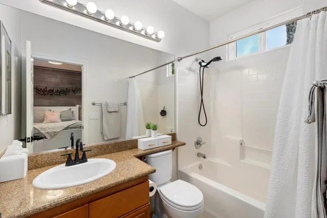 $1,899,000 | 1156 Via Vera Cruz, San Marcos, CA 92078