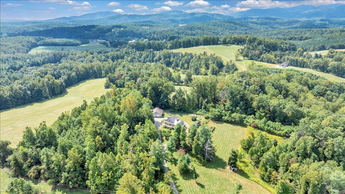 280 Woodwinds Road Callaway, VA 24067 - Photo 83 of 97 098-DJI_20250918124446_0008_D_MIB