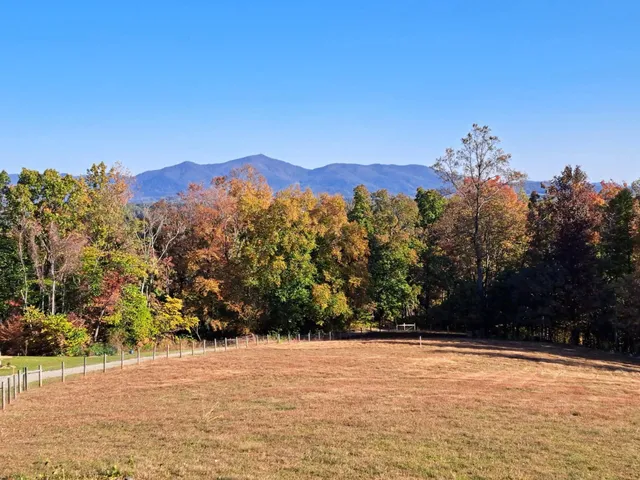 $888,000 | 280 Woodwinds Road, Callaway, VA 24067