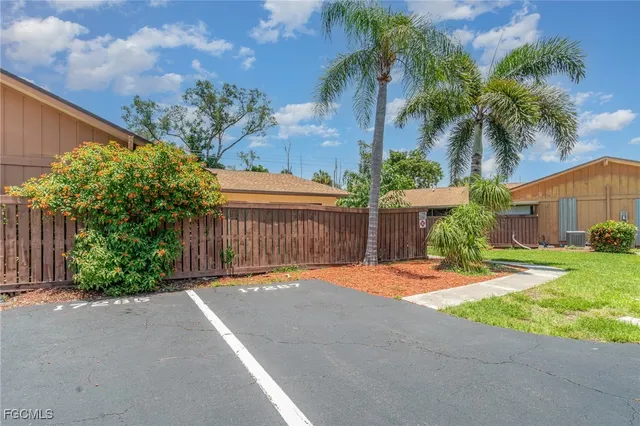$1,495 | 17287 Timber Oak Lane, Fort Myers, FL 33908
