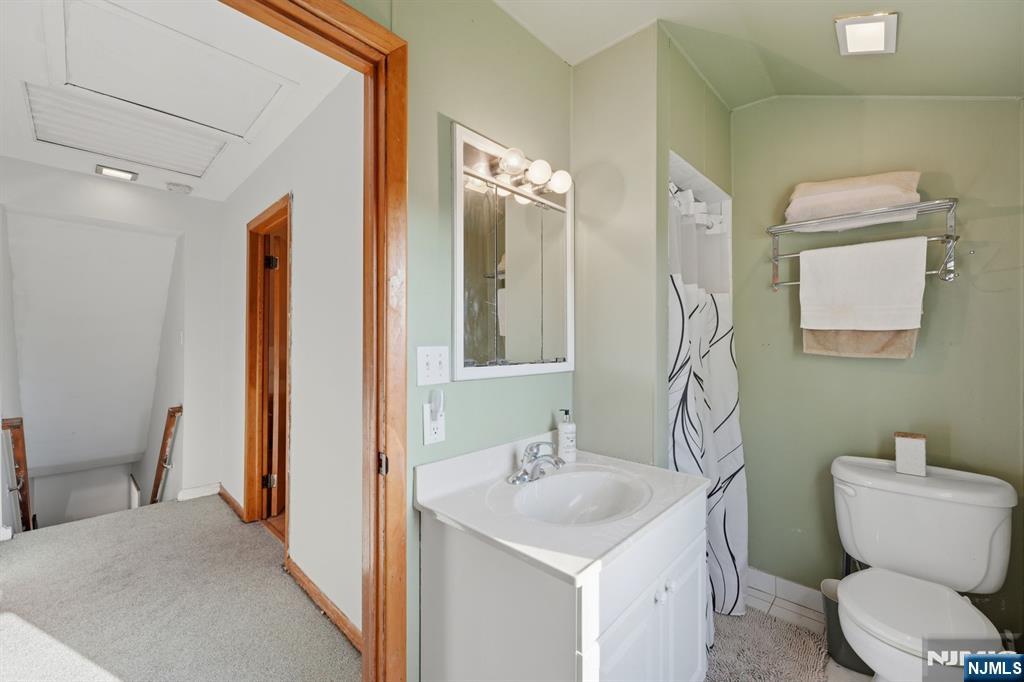 653 7th Street Lyndhurst, NJ 07071 - Photo 20 of 36