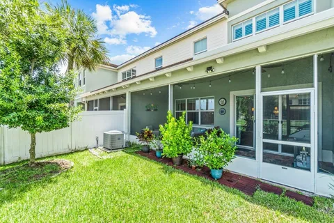 $525,000 | 62 Sabal Court, Royal Palm Beach, FL 33411