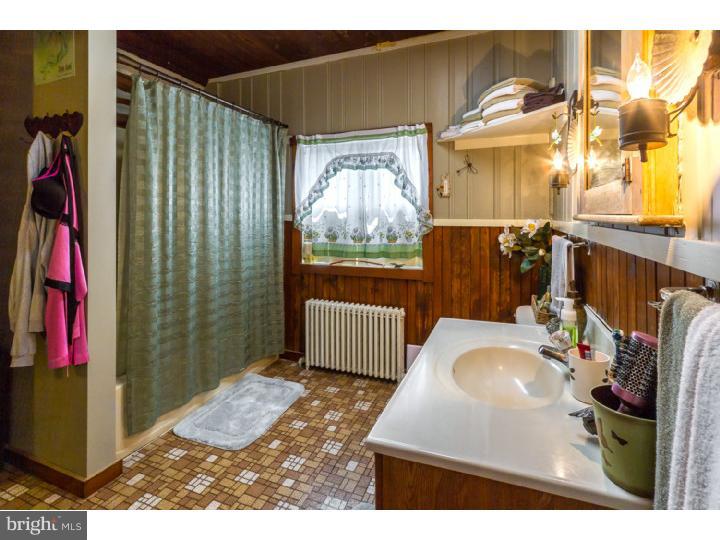 222 Hunters Road Medford Lakes, NJ 08055 - Photo 16 of 25 Gallery Image 16