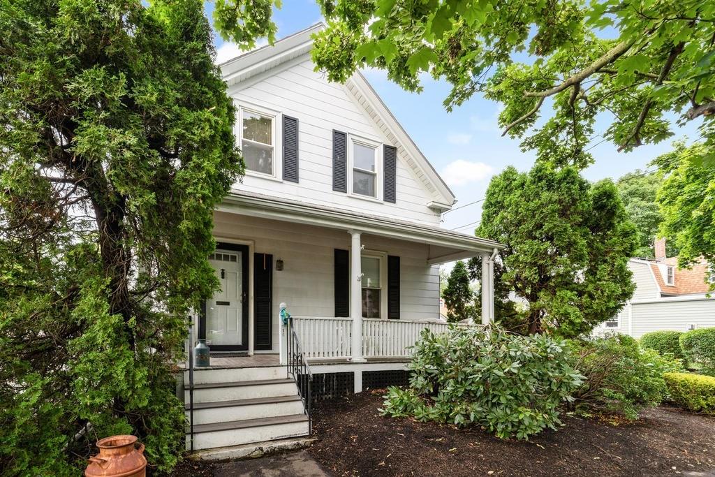 16 Highland Road Nahant, MA 01908 - Photo 1 of 27 Gallery Image 1