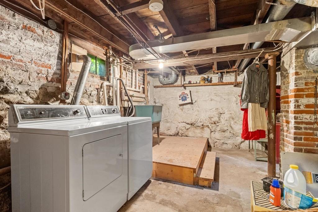 16 Highland Road Nahant, MA 01908 - Photo 23 of 27 Gallery Image 23