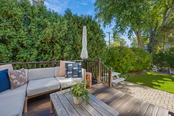 $1,395,000 | 1923 Greenwood Avenue, Wilmette, IL 60091