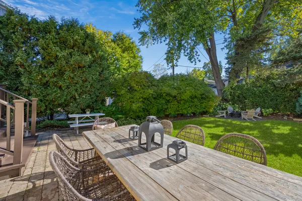 $1,395,000 | 1923 Greenwood Avenue, Wilmette, IL 60091