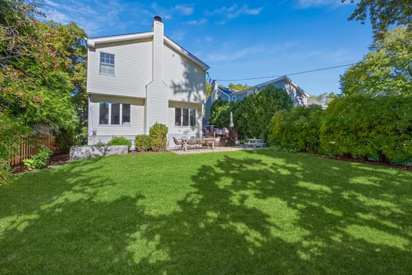 $1,395,000 | 1923 Greenwood Avenue, Wilmette, IL 60091