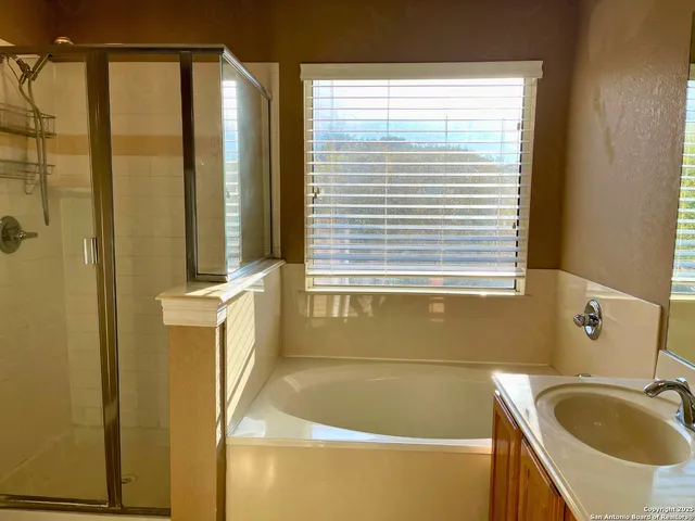 $2,300 | 14234 Summer Squall, San Antonio, TX 78248