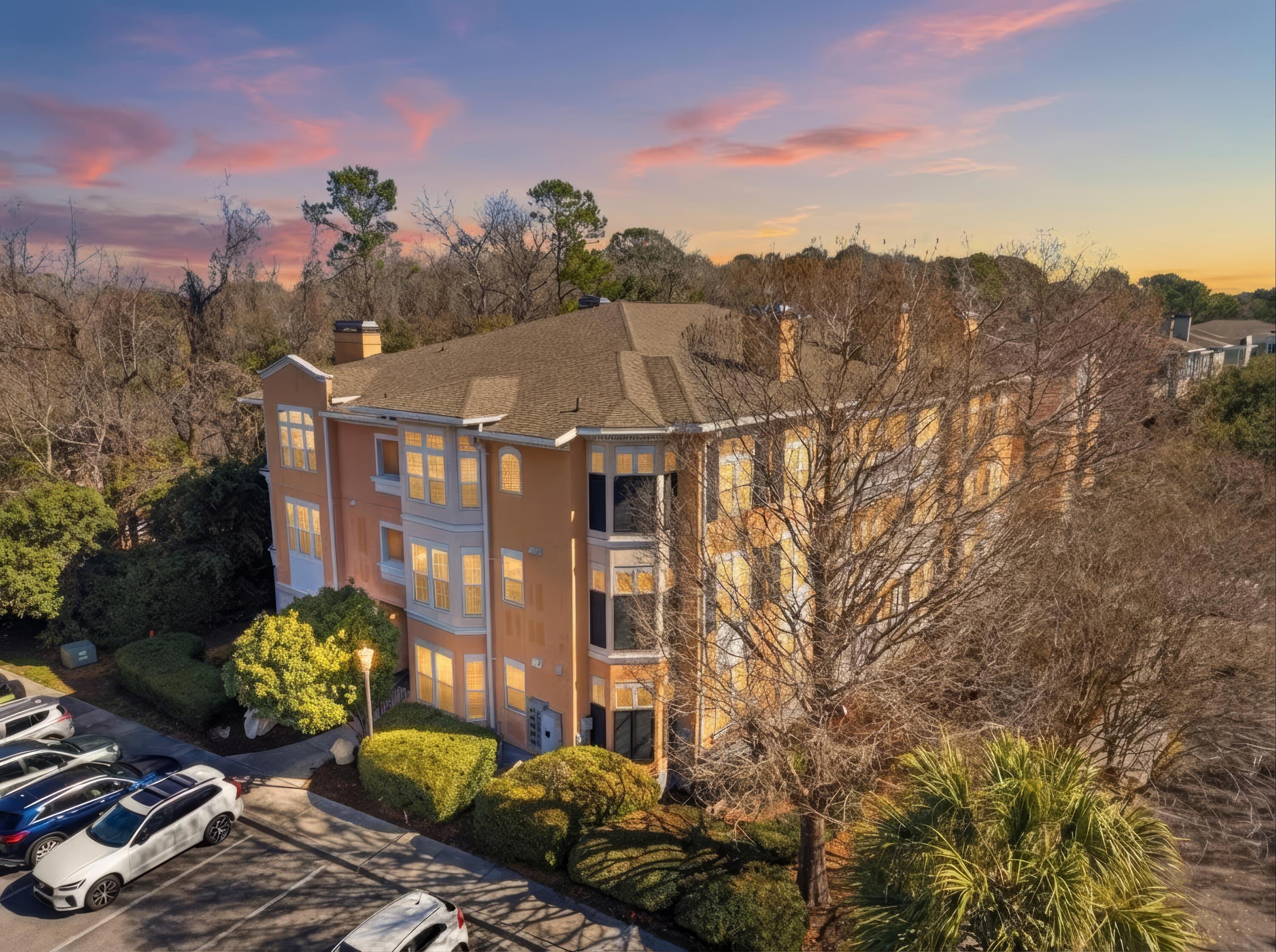 1423 Telfair Way  