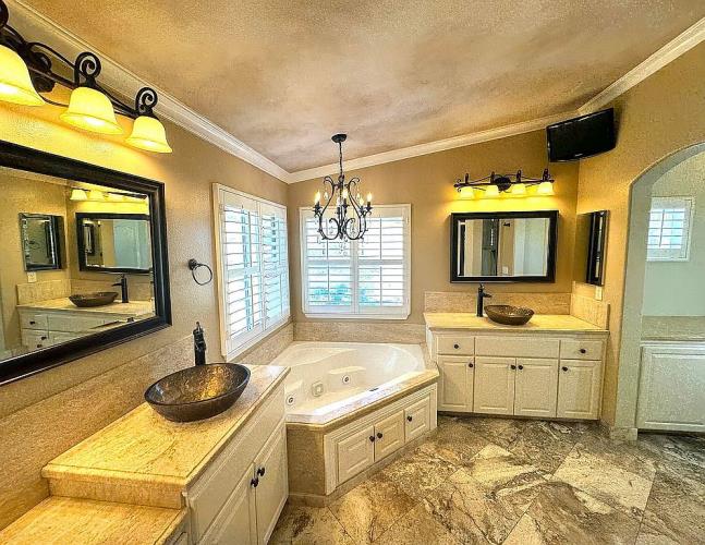 27805 Pine Crest Place Castaic, CA 91384 - Photo 11 of 60