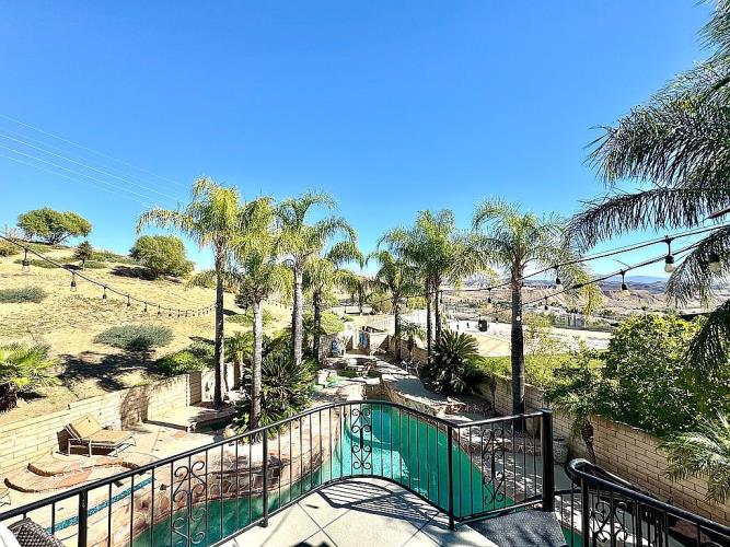 27805 Pine Crest Place Castaic, CA 91384 - Photo 20 of 60