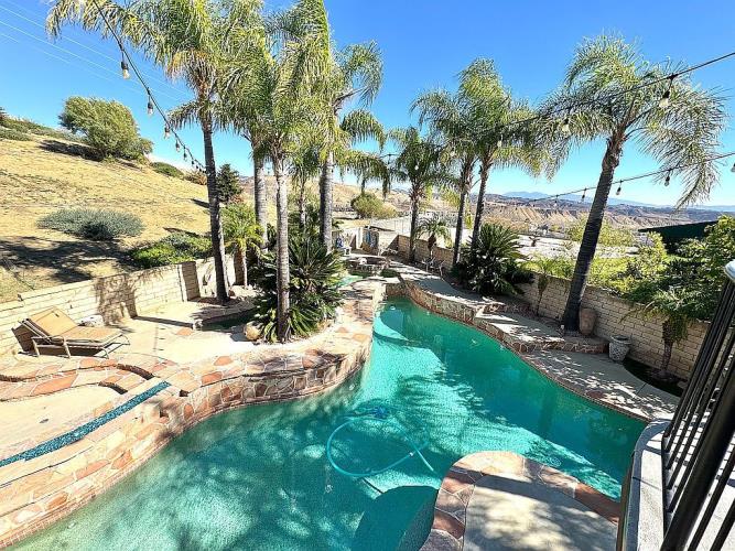 27805 Pine Crest Place Castaic, CA 91384 - Photo 24 of 60