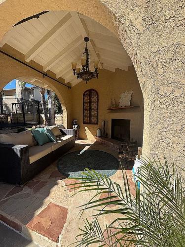 27805 Pine Crest Place Castaic, CA 91384 - Photo 27 of 60