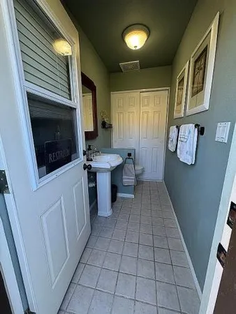 $1,100,000 | 27805 Pine Crest Place, Castaic, CA 91384