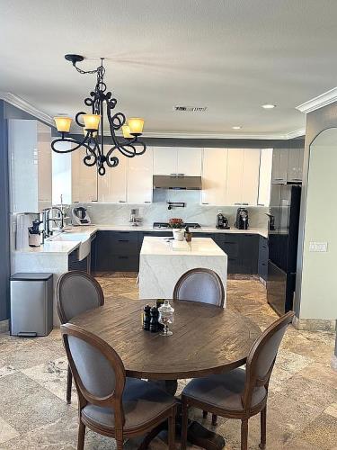 27805 Pine Crest Place Castaic, CA 91384 - Photo 3 of 60