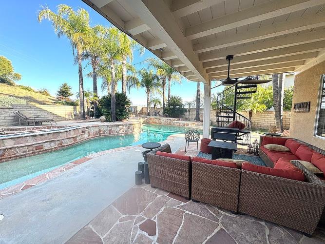 27805 Pine Crest Place Castaic, CA 91384 - Photo 31 of 60