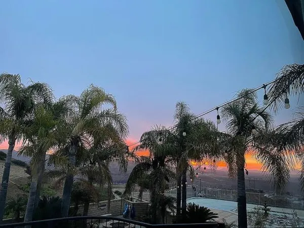 $1,100,000 | 27805 Pine Crest Place, Castaic, CA 91384