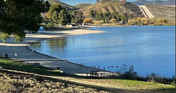 $1,100,000 | 27805 Pine Crest Place, Castaic, CA 91384