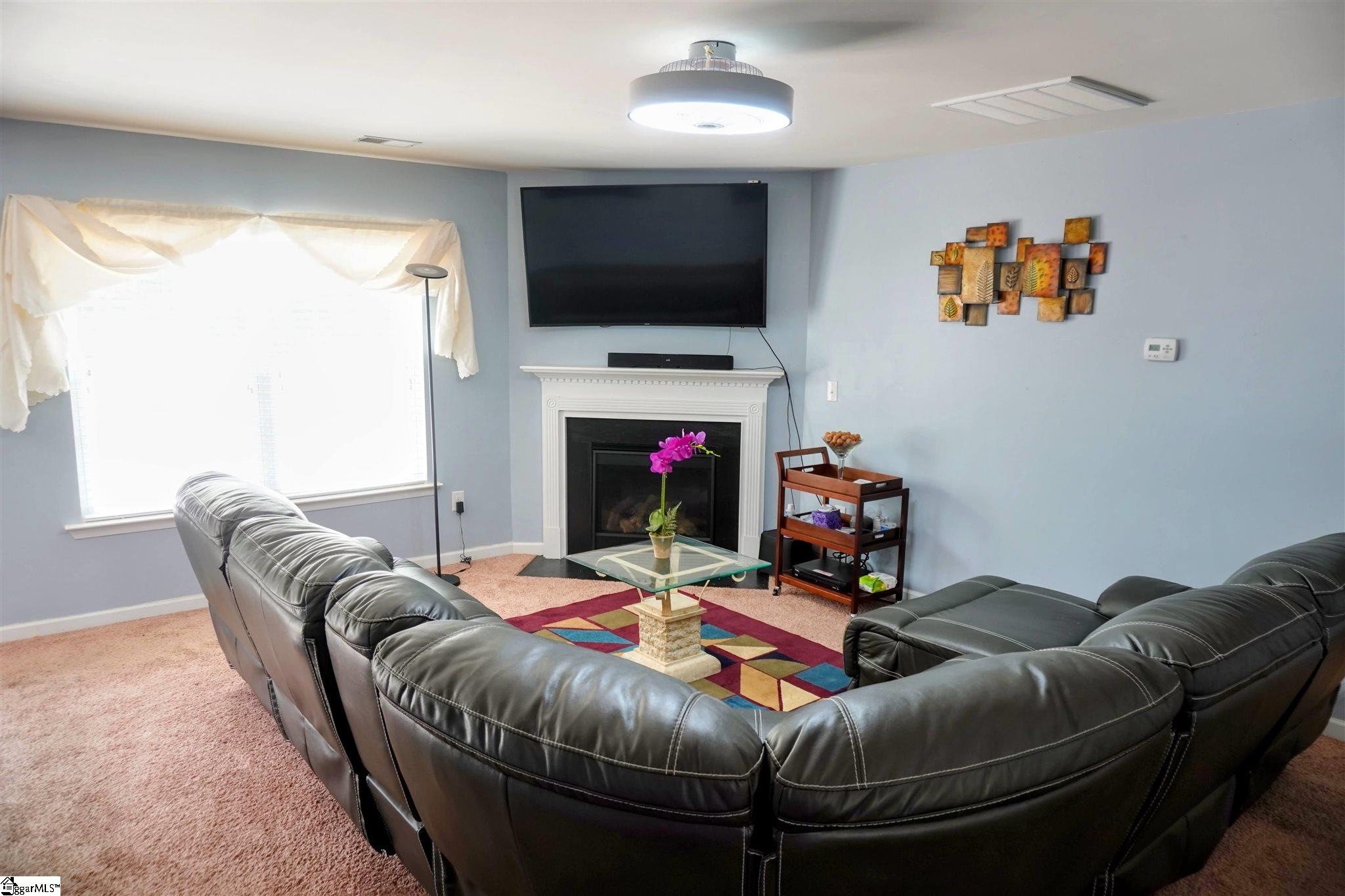 820 Brighton Ridge Court Wellford, SC 29385 - Photo 12 of 24 Gallery Image 12
