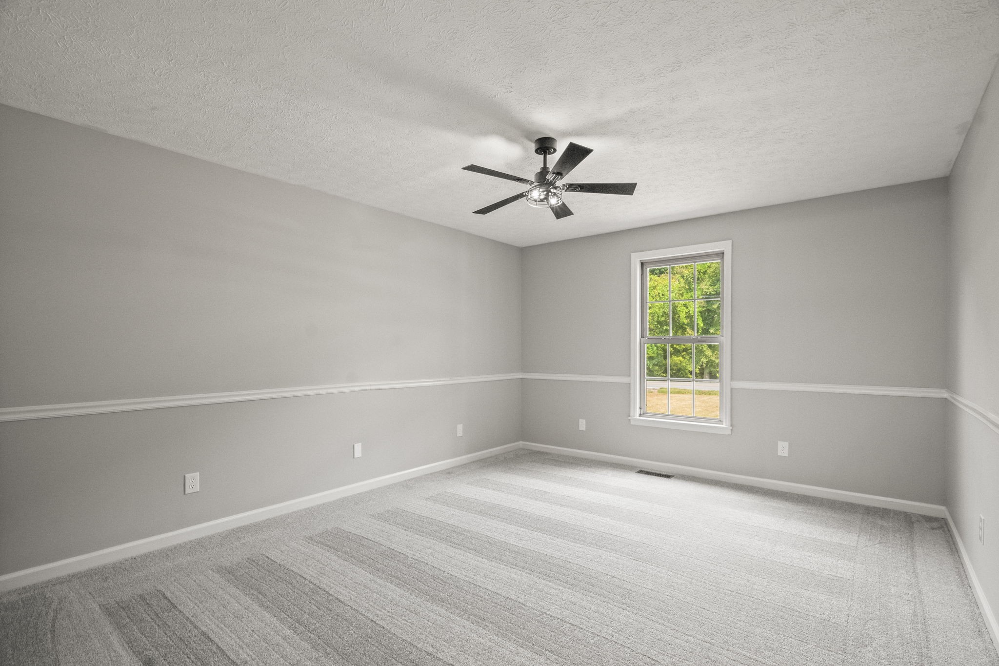 8861 Owens Chapel Road Springfield, TN 37172 - Photo 13 of 22 an empty room with a empty space and windows