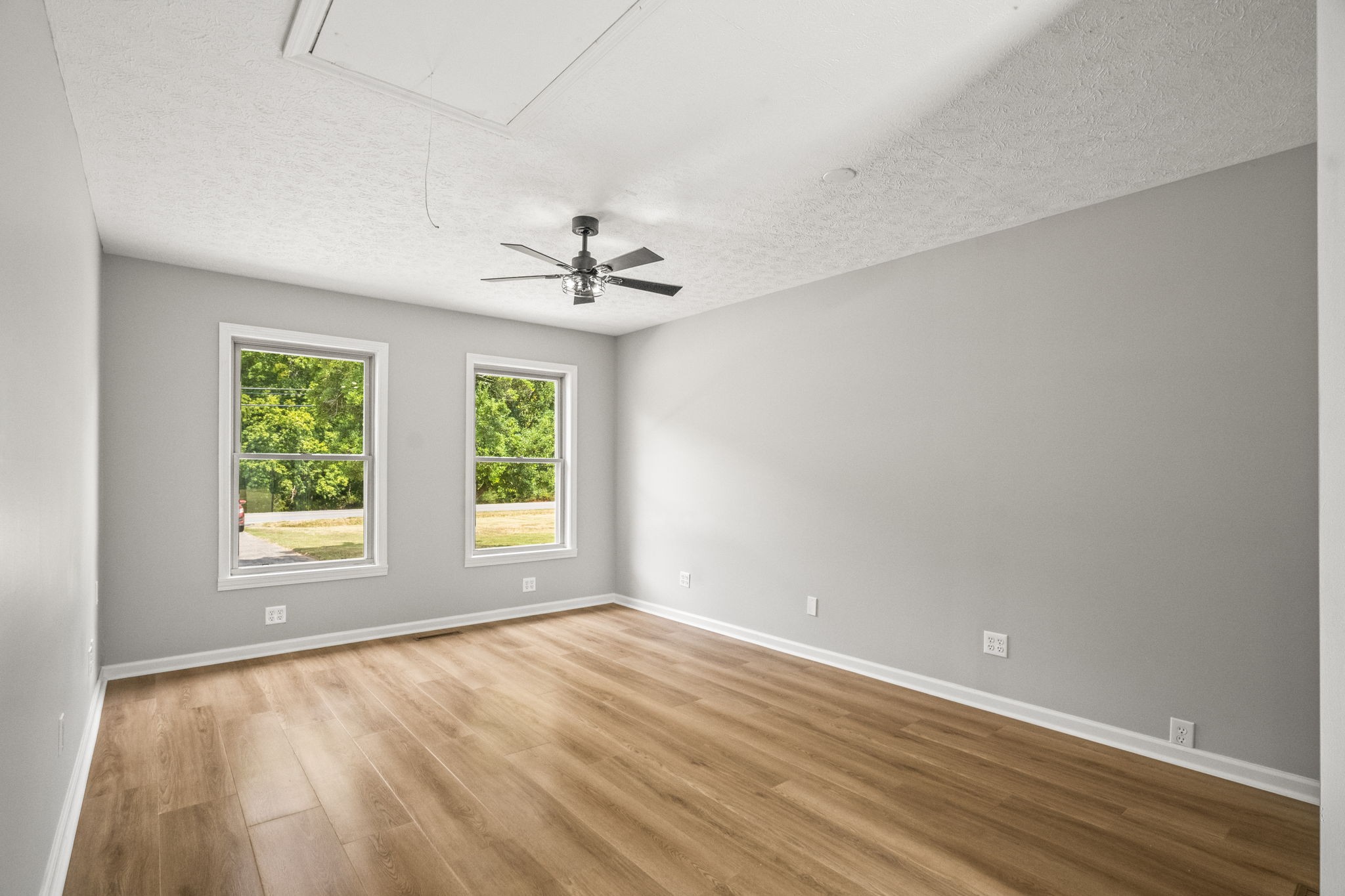 8861 Owens Chapel Road Springfield, TN 37172 - Photo 16 of 22 a view of an empty room with a window