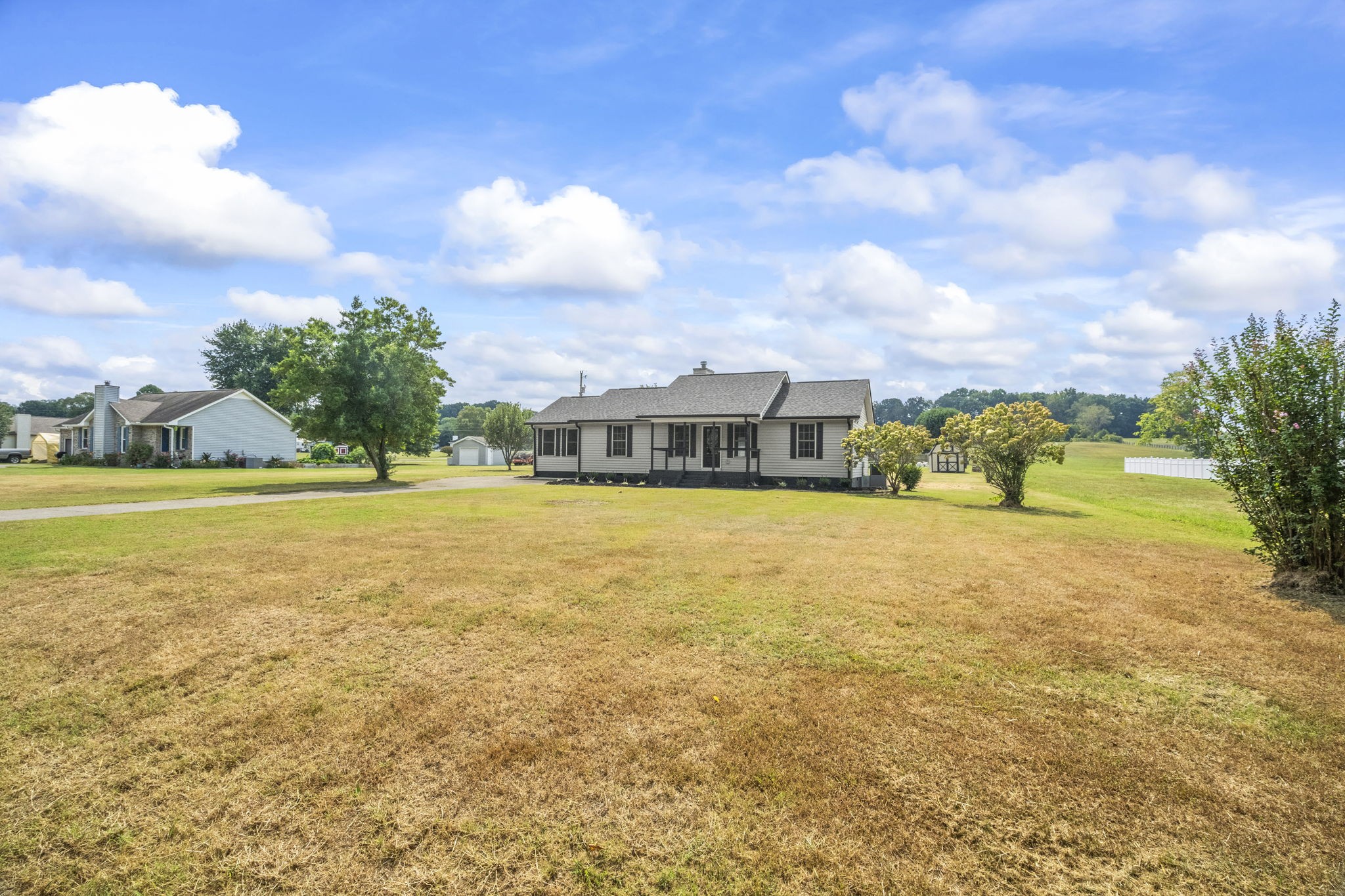 8861 Owens Chapel Road Springfield, TN 37172 - Photo 4 of 22 a bathroom with a sink and a mirror