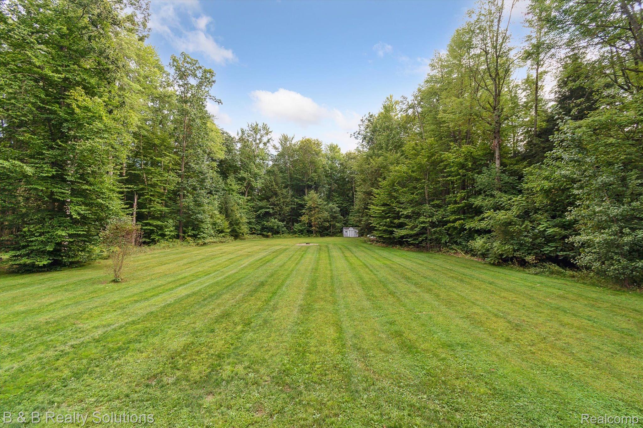 557 Barnes Lake Road Columbiaville, MI 48421 - Photo 53 of 64 Gallery Image 53