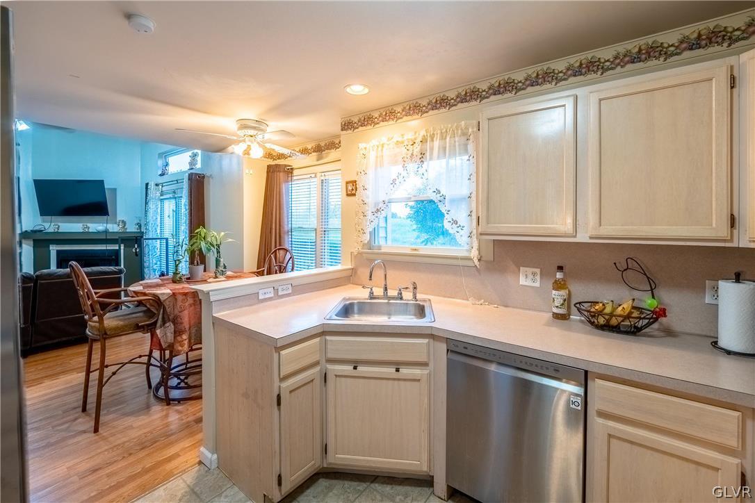 237 Ridings Circle Macungie, PA 18062 - Photo 7 of 27 Gallery Image 7