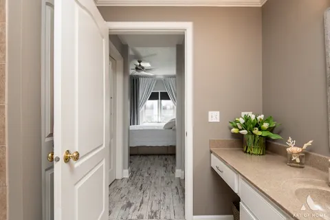 $299,900 | 855 East 22nd Street, Unit 413, Lombard, IL 60148