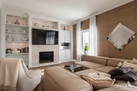 $299,900 | 855 East 22nd Street, Unit 413, Lombard, IL 60148