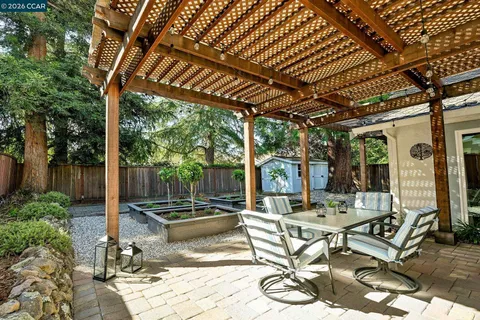 $1,525,000 | 211 Monte Carlo Way, Danville, CA 94506