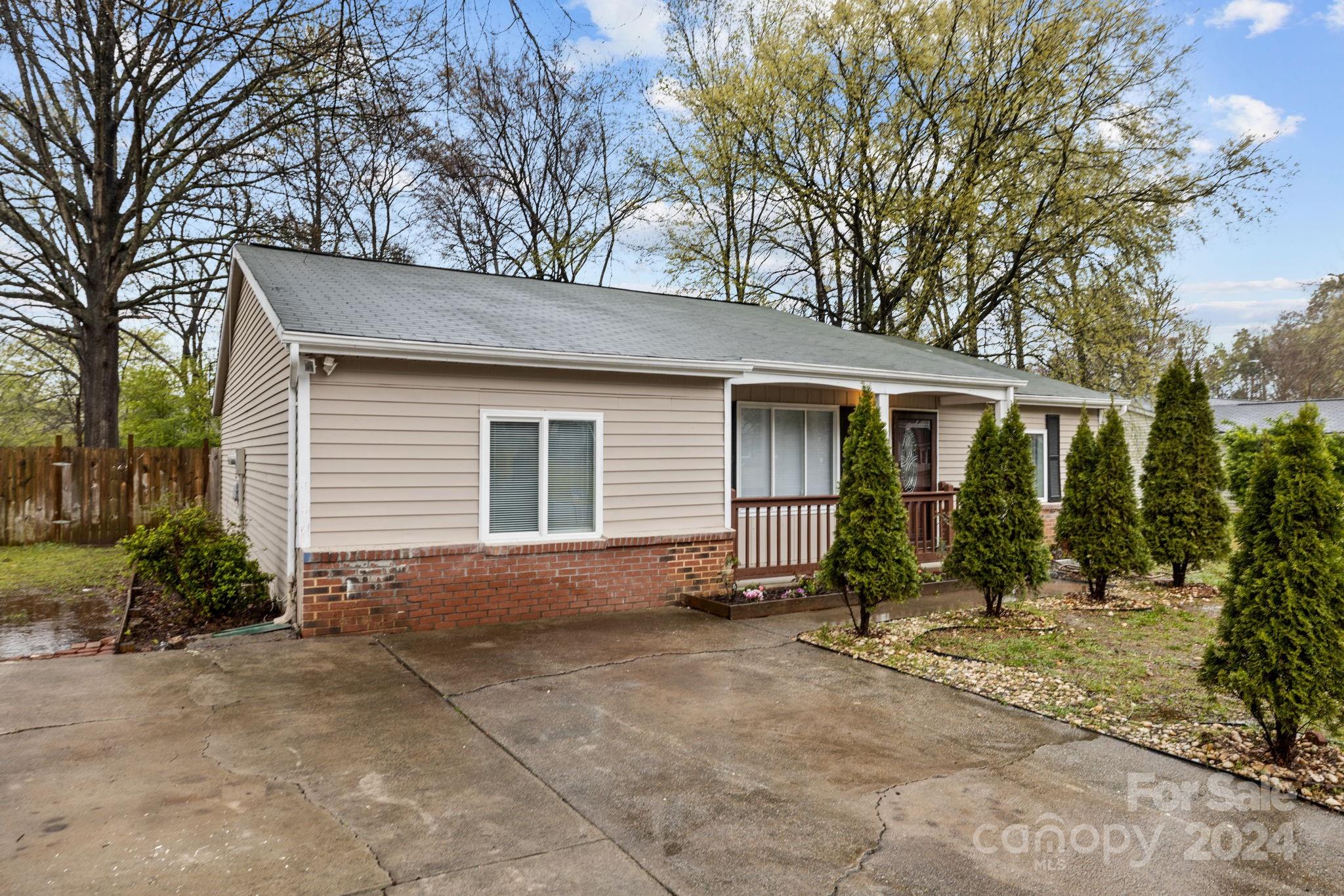 1737 Rice Planters Road Charlotte, NC 28273 - Photo 18 of 29 Gallery Image 18