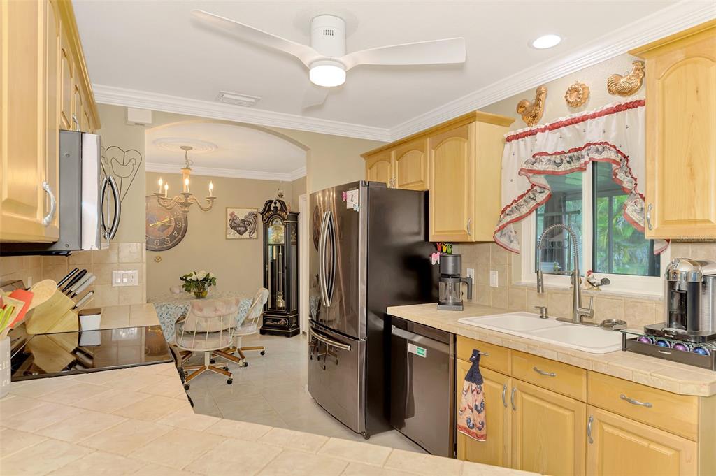 411 Nightingale Road Venice, FL 34293 - Photo 15 of 37